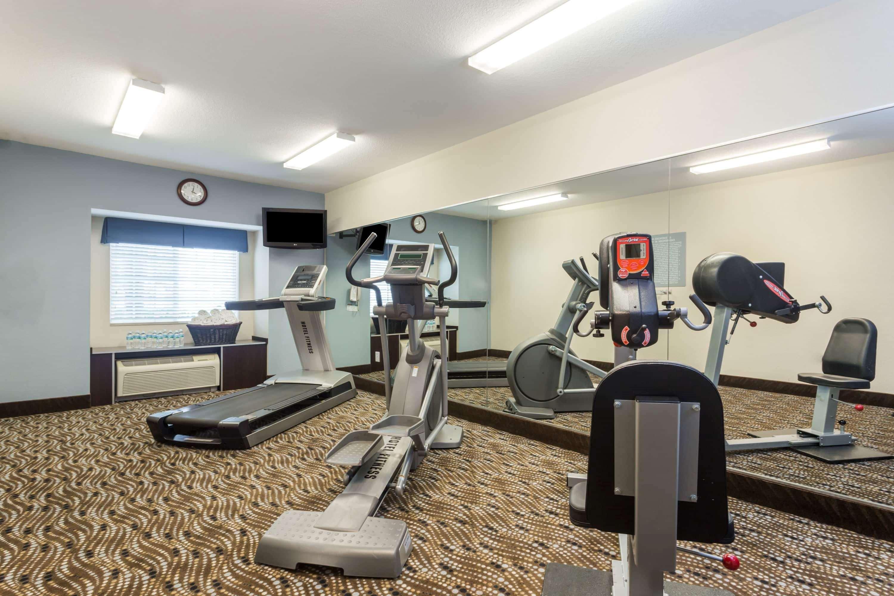 Microtel Inn & Suites By Wyndham Spring Hill/Уики Уэши Экстерьер фото